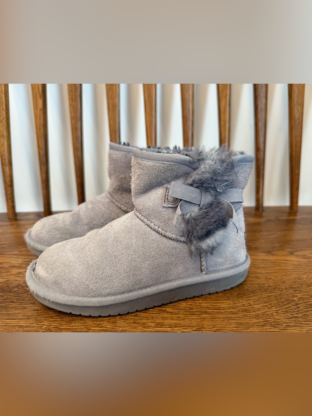 Koolaburra by UGG Victoria Mini Grey Suede Boots - Girls Size 13